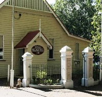 Montville Memorial Precinct - St Kilda Accommodation