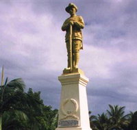 Port Douglas War Memorial - St Kilda Accommodation