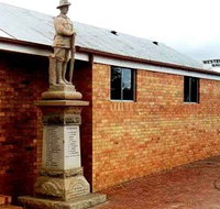 Westbrook War Memorial - St Kilda Accommodation