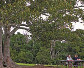 Ravensbourne QLD St Kilda Accommodation