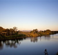 Lake Wivenhoe - St Kilda Accommodation