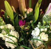 Alpine Blooms Florist Mansfield - St Kilda Accommodation