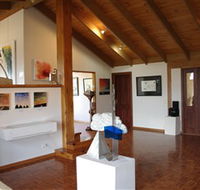 Art at Linden Gate - St Kilda Accommodation