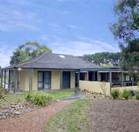 Ponda Estate - St Kilda Accommodation