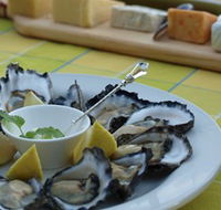 Oyster Shed on Wray Street - St Kilda Accommodation