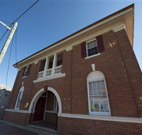 The Shamrock Trails - St Kilda Accommodation