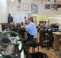 Lindsay Miller Saddlery and Harness - St Kilda Accommodation