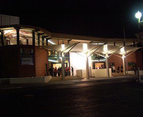 Bathurst Memorial Entertainment Centre - St Kilda Accommodation 0