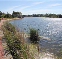 Yerrabi Pond - St Kilda Accommodation