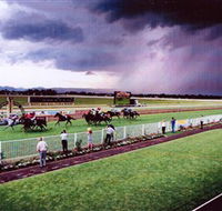 Hawkesbury Race Club - St Kilda Accommodation