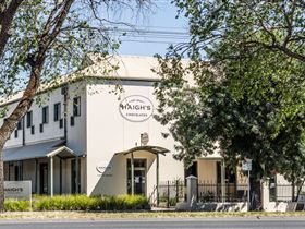 Eastwood SA St Kilda Accommodation