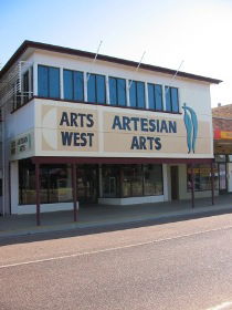 Artesian Arts And Arts West - St Kilda Accommodation 3