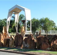 Jericho Crystal Trumpeters - St Kilda Accommodation