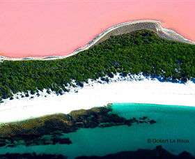 Lake Hillier - St Kilda Accommodation 0