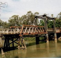 Swan Hill - Murray River Road Bridge - St Kilda Accommodation