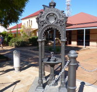 Witcombe Fountain - St Kilda Accommodation