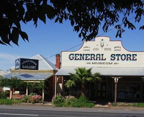 Fentons Creek ACT St Kilda Accommodation
