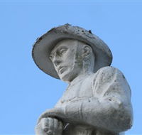 Sarina War Memorial - St Kilda Accommodation