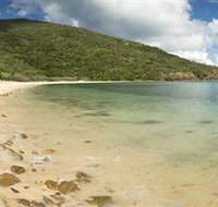 Connie Bay on Keswick Island - St Kilda Accommodation
