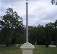The Coronation Lamp Memorial - St Kilda Accommodation