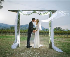 Amulet Vineyard And Beechworth Cider - St Kilda Accommodation 1