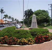 Yeppoon War Memorial - St Kilda Accommodation