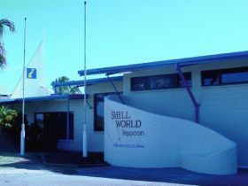 Shell World Yeppoon - St Kilda Accommodation 0