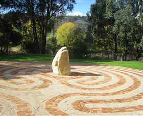 Brookfield Maze - St Kilda Accommodation 1