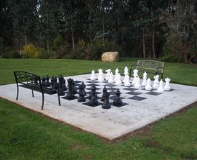Brookfield Maze - St Kilda Accommodation 4