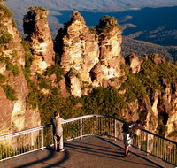Echo Point lookout Three Sisters - St Kilda Accommodation