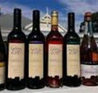 Camyr Allyn Winery - St Kilda Accommodation