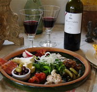 Mount Ashby Estate and Cafe La Palette