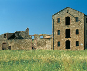 Clinchs Mill - St Kilda Accommodation 0