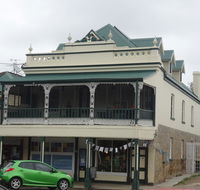 FyreGallery - St Kilda Accommodation