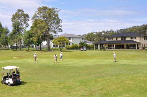 Emerald Downs Golf Course - St Kilda Accommodation 3