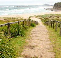 Pretty Beach to Durras Mountain walking track - St Kilda Accommodation