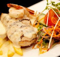 Manning River Hotel - St Kilda Accommodation