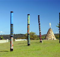 Maclean Tartan Power Poles - St Kilda Accommodation