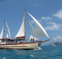 Adventure Cruise Dive and Outer Reef - Whitsundays Sailing Adventures - St Kilda Accommodation