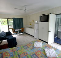 Tropical Palms Inn - St Kilda Accommodation