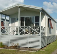 Belmont Pines Lakeside Holiday Park - St Kilda Accommodation