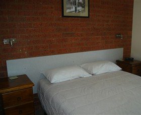 Greenways Holiday Units - St Kilda Accommodation 1