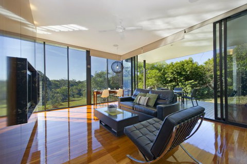 Glass On Glasshouse - St Kilda Accommodation 2