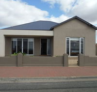 Stansbury Beach House - St Kilda Accommodation