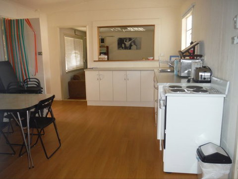Aljaka - St Kilda Accommodation 2