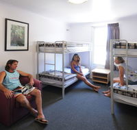 Yamba YHA - St Kilda Accommodation