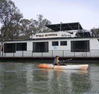 Murray Meanderer - St Kilda Accommodation