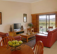 Nightingale Wines Luxury Villas - St Kilda Accommodation