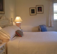 Trafalgar Bed and Breakfast and Annie's cottage - St Kilda Accommodation