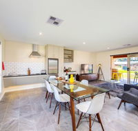 Howlong Golf Resort - St Kilda Accommodation